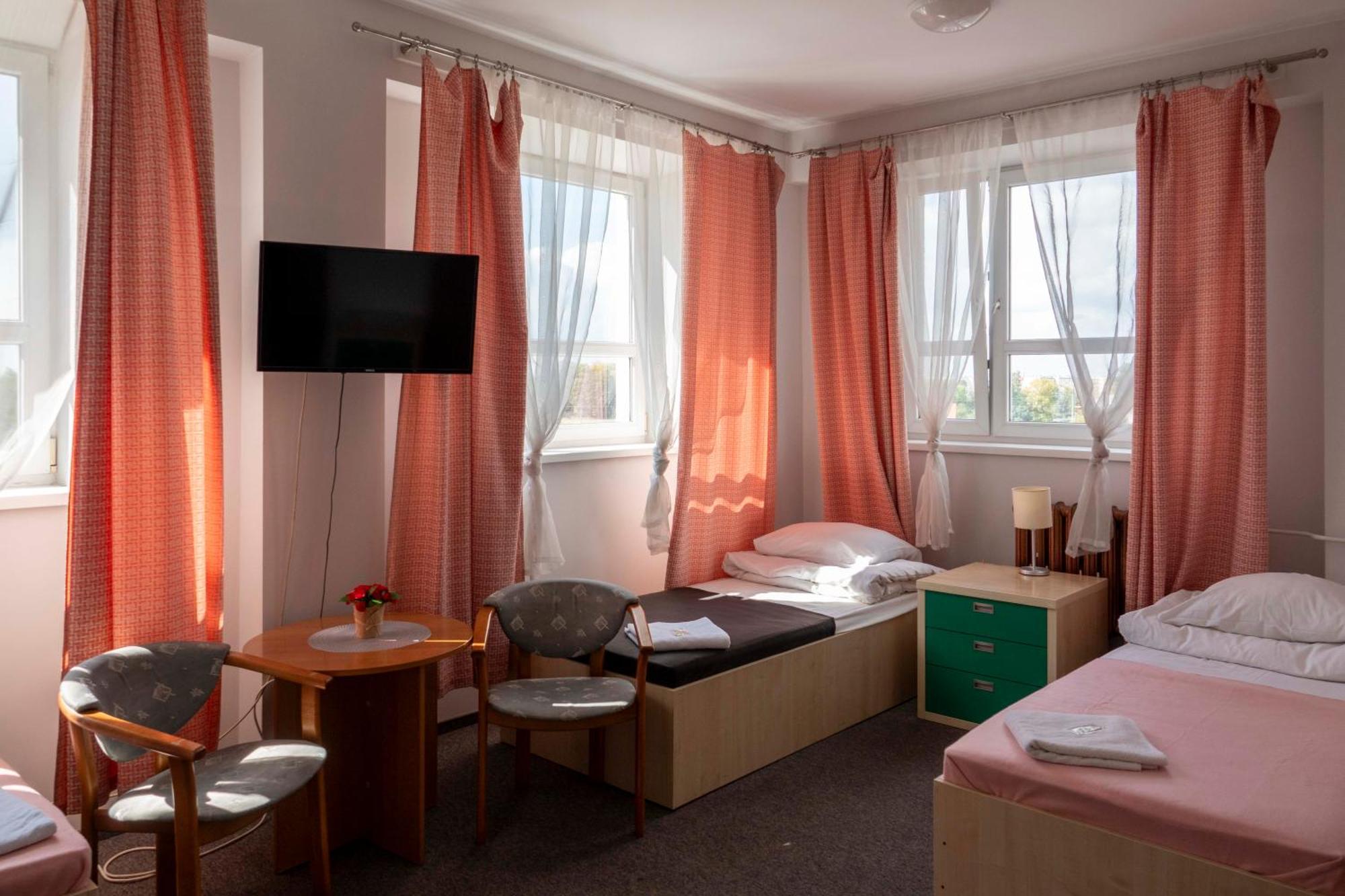 Hostel Sami Swoi Kutno Zewnętrze zdjęcie