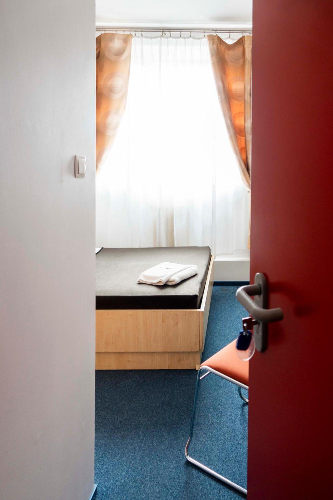 Hostel Sami Swoi Kutno Zewnętrze zdjęcie