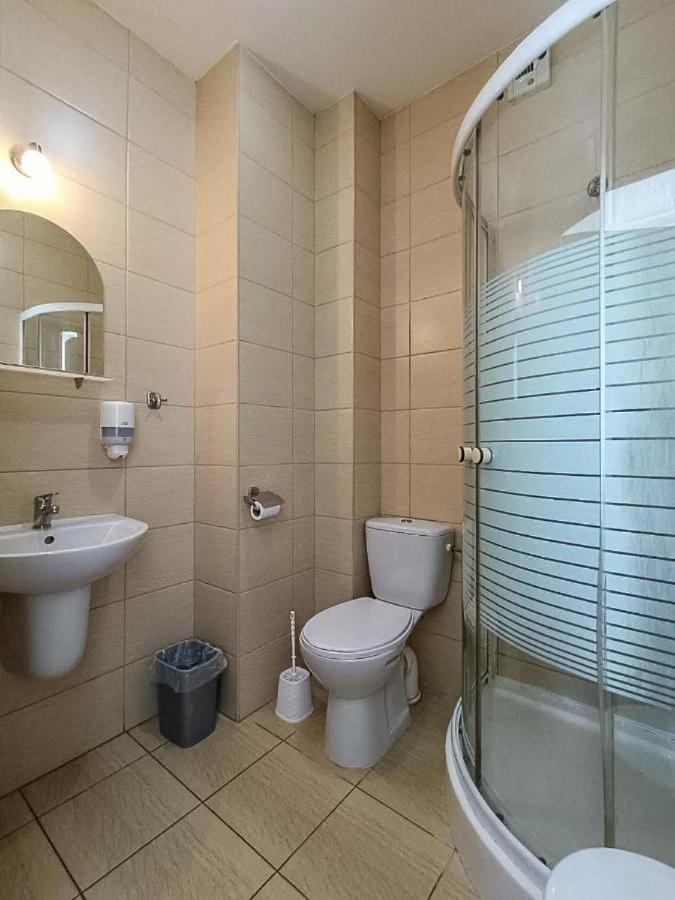 Hostel Sami Swoi Kutno Zewnętrze zdjęcie